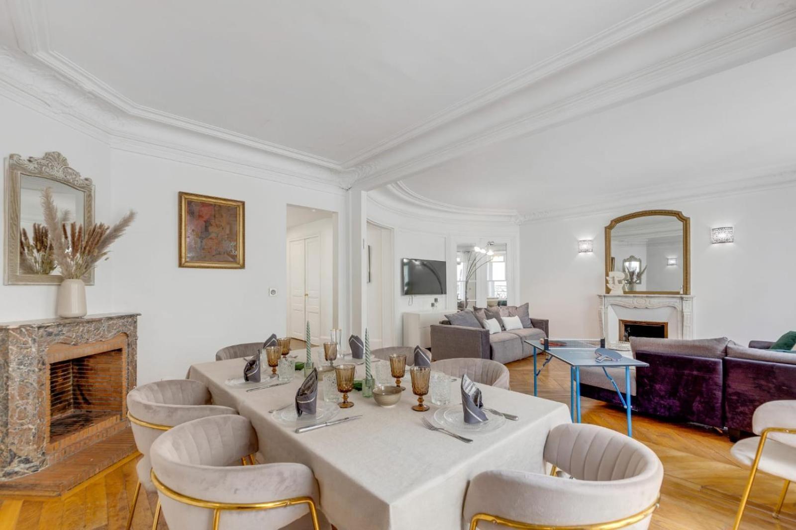 Luxurious Flat Champs Elysee Apartment *